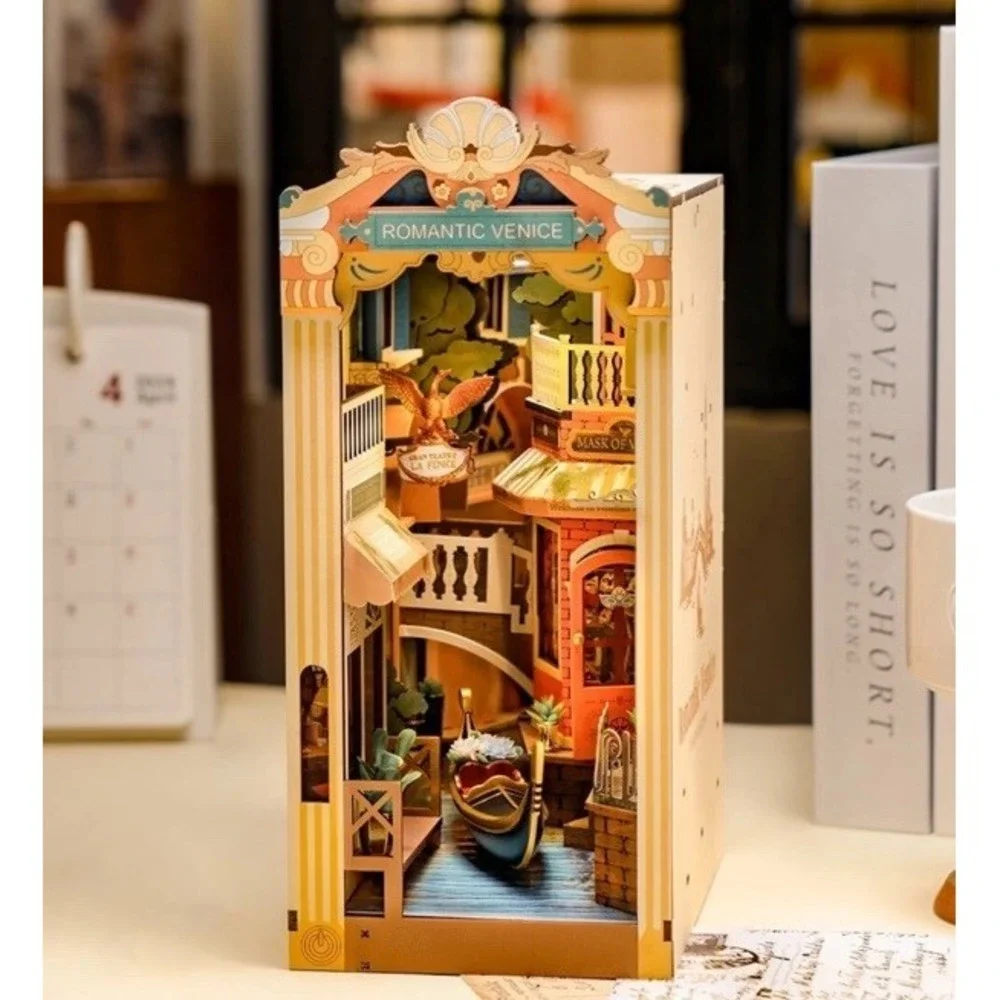 Rolife 3D Wooden Book Nook &‎ wonderland Kit DIY Miniature Venice LED Bookshelf